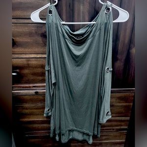 Beautiful olive green top!